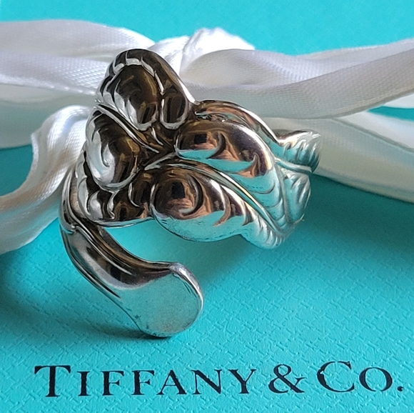 1889 Tiffany & Co. Ailanthus Spoon Ring 27 - Picture 4 of 16